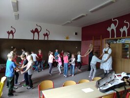 První projektový den - Lidové písně a tance pro děti