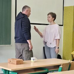 CELOŠKOLNÍ PROJEKT „BEZPEČNÁ ŠKOLA“ - 1. část: Školení učitelů na zvládání krizových situací
