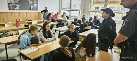 8. B - preventivní program s Městskou policií Sezemice