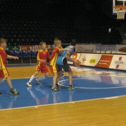 Liga škol v basketbalu