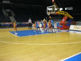 Liga škol v basketbalu
