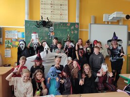 Svátek všech svatých, Dušičky a Halloween ve 4. A, v 5. A a 5. B