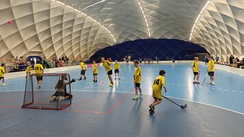 Florbalový turnaj žáků 6. – 7. tříd v Pardubicích 