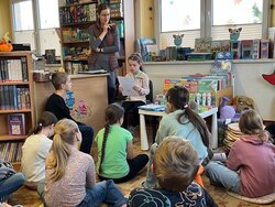 3. B v Městské knihovně Sezemice