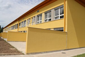 přístavba školy - přední část