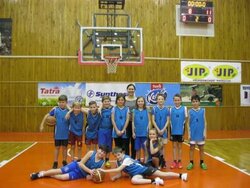 Liga škol v basketbalu