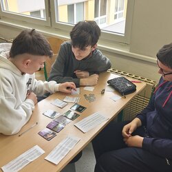 Program ACET - finanční gramotnost v 8. ročníku