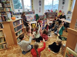 Třída 1. C na návštěvě v Městské knihovně Sezemice