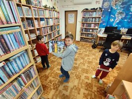 Třída 1. C na návštěvě v Městské knihovně Sezemice