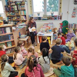 Třída 1. C na návštěvě v Městské knihovně Sezemice