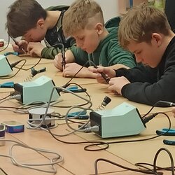 Elektronika i jinak - úspěch v soutěži SPŠE