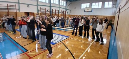 Program S Neilem kolem světa 