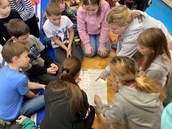 Program S Neilem kolem světa 