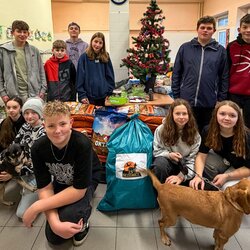 Předání darů z Vánočního bazárku