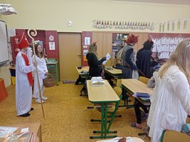 Mikulášský den v prvostupňových třídách i družině