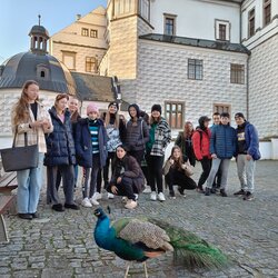 Peníze si do hrobu nevezmeš - exkurze 8. A