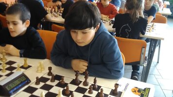 Krajský přebor družstev škol v šachu - 4. místo pro ZŠ Sezemice