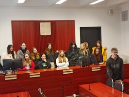 Exkurze 9. ročníků u Okresního soudu v Pardubicích