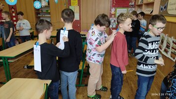 Den X šikaně