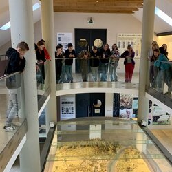 Exkurze žáků šestých tříd do Archeoparku ve Všestarech