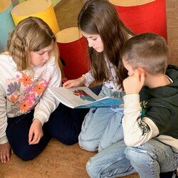 Čtenářská dílna pana Andersena ve 3. B