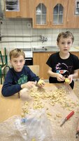 Válela se ze dvora, velikánská brambora....