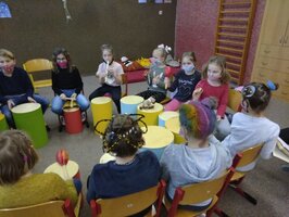 Projektový den - Hudební nástroje hravě