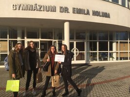 5 jazyků na podiu