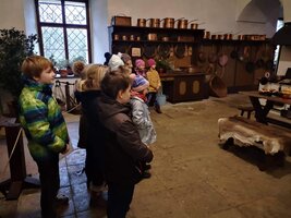 Projektový den - Historie Vánoc na zámku Žleby