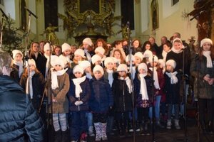 Vánoční zpívání pěveckého sboru Rolnička