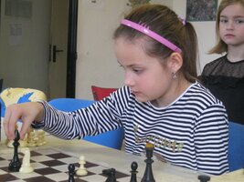Výsledky celostátní šachové online soutěže Šachy do škol a Šachy Dolmen