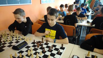 Krajský přebor družstev škol v šachu - 4. místo pro ZŠ Sezemice